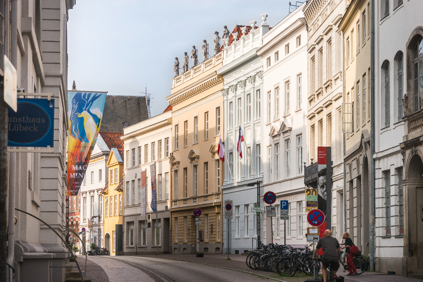 Königstraße mit Willy-Brandt-Haus